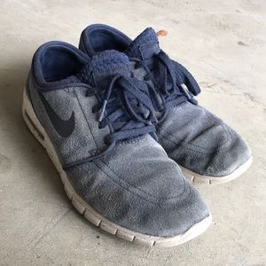 Navy Blue Nike Janoskis